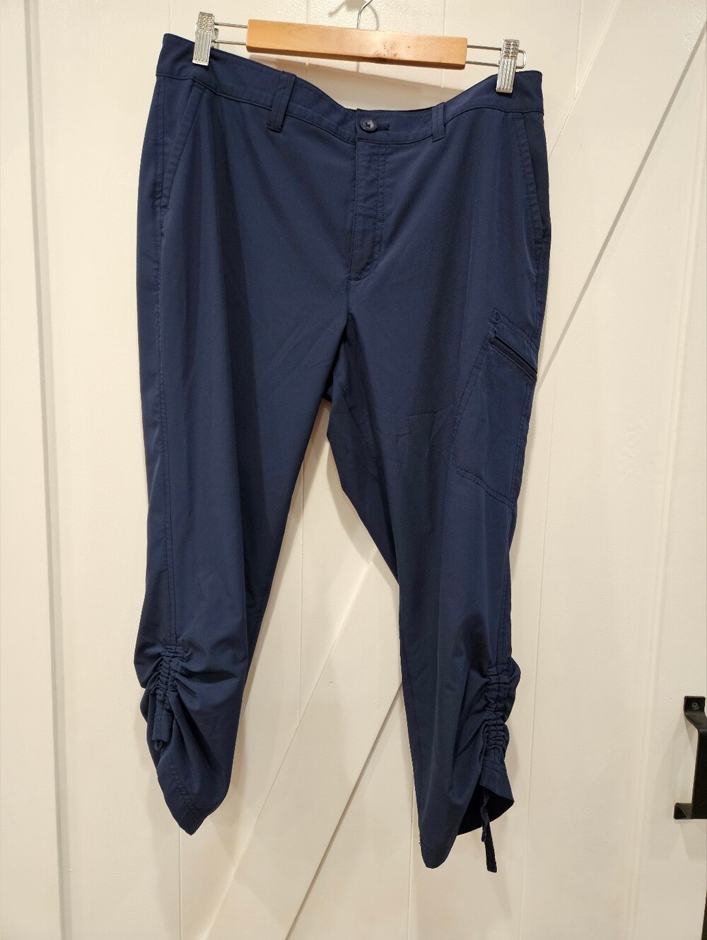 Eddie Bauer Navy Blue Cinched Capri Pant